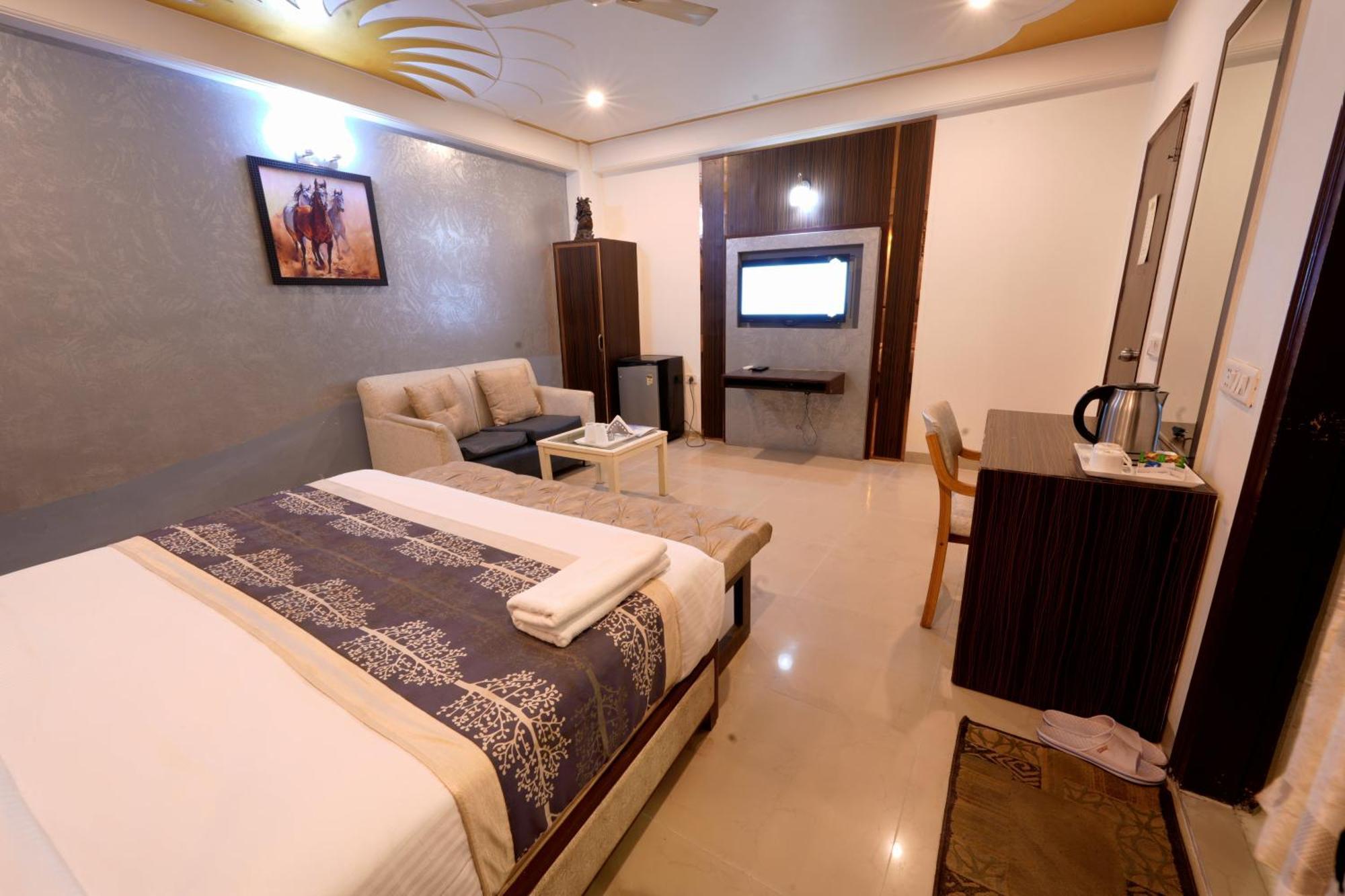 Hotel Opera New Delhi Екстериор снимка