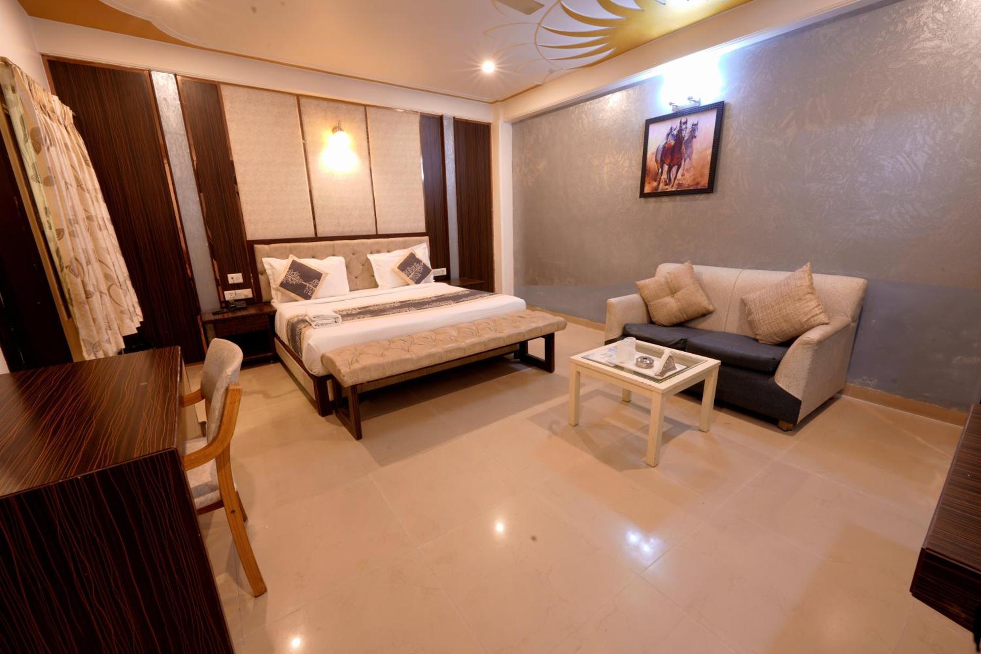 Hotel Opera New Delhi Екстериор снимка