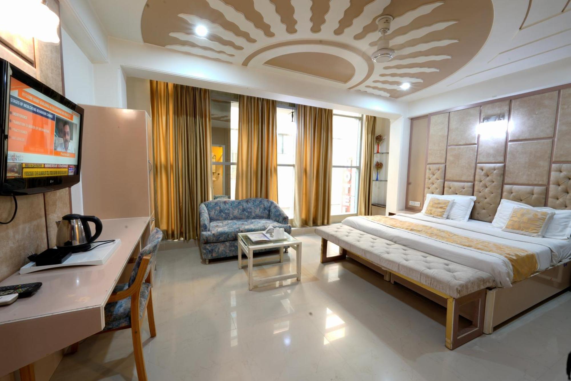Hotel Opera New Delhi Екстериор снимка