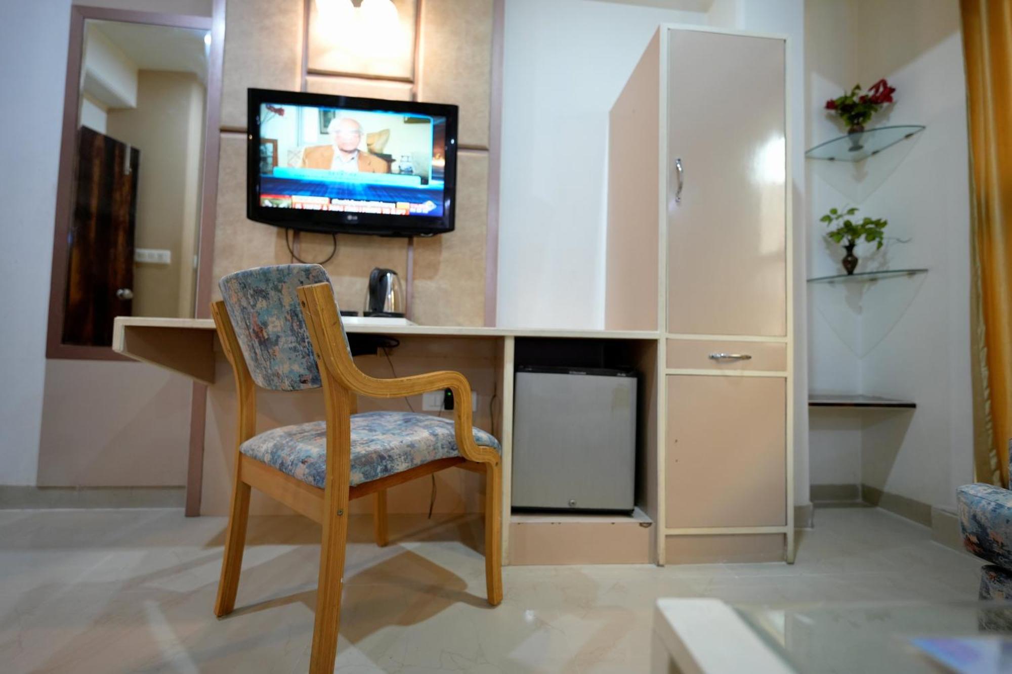 Hotel Opera New Delhi Екстериор снимка