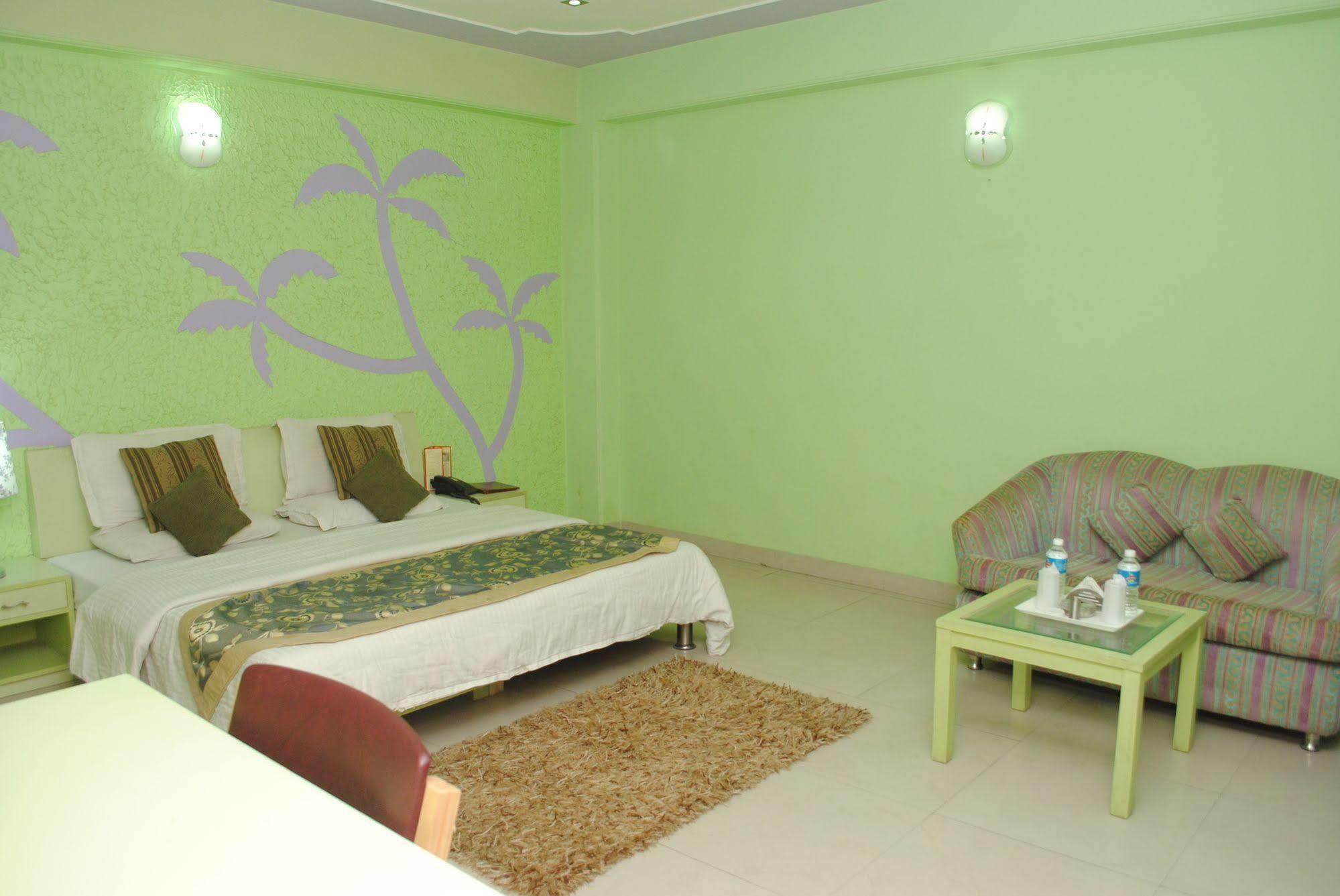 Hotel Opera New Delhi Екстериор снимка